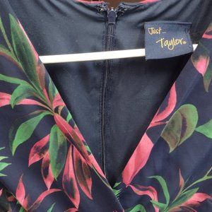 Just Taylor, Size 8, Floral dress